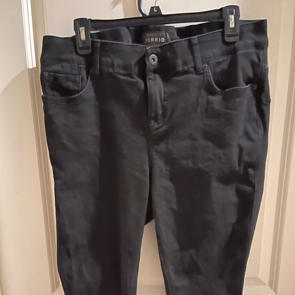 Torrid black jeggings 16R